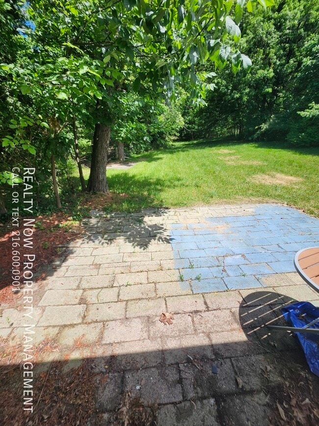 property at 1969 Cliffview Rd