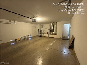 8930 Crooked Ct in Las Vegas, NV - Building Photo - Building Photo
