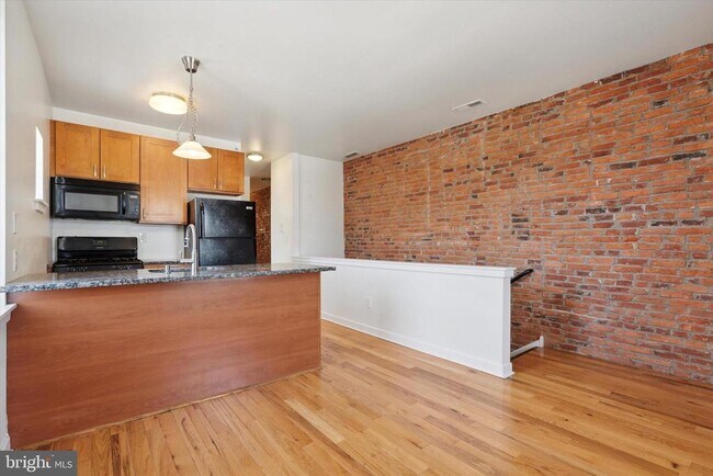 property at 2128 N 17th St