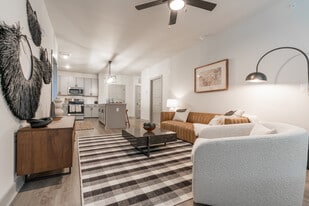 Arbour Place Apartments in Jeffersonville, IN - Building Photo