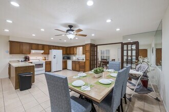 7419 Pipers Bluff in San Antonio, TX - Building Photo - Building Photo