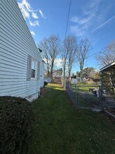 404 Elmhaven Dr in Vestal, NY - Building Photo - Building Photo