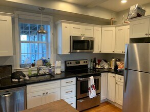 662 Saratoga St in Boston, MA - Building Photo - Building Photo