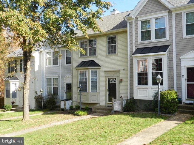 property at 304 Pinnacle Dr