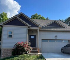 205 Courtland Crest Dr SW in Cleveland, TN - Building Photo