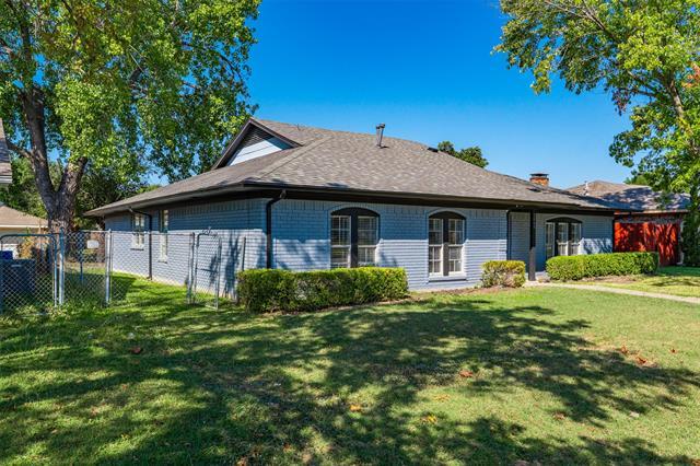 5809 Bobbie Ln in Rowlett, TX - Building Photo