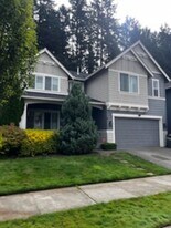 10241 Sentinel Loop in Gig Harbor, WA - Building Photo