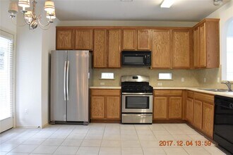 8610 Winterstein Dr in Austin, TX - Foto de edificio - Building Photo