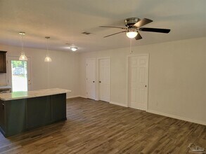 4381 W Avenida De Golf in Pace, FL - Building Photo - Building Photo