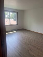 4834 N 76th St, Unit Upper in Milwaukee, WI - Foto de edificio - Building Photo