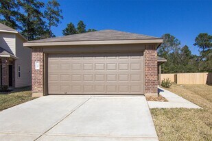 456 Upper Creek Dr in Willis, TX - Building Photo