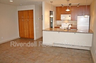 532 Oakwood Dr in Castle Rock, CO - Foto de edificio - Building Photo