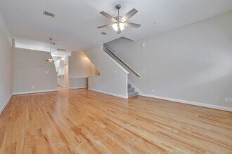 648 Westcross St in Houston, TX - Building Photo - Building Photo