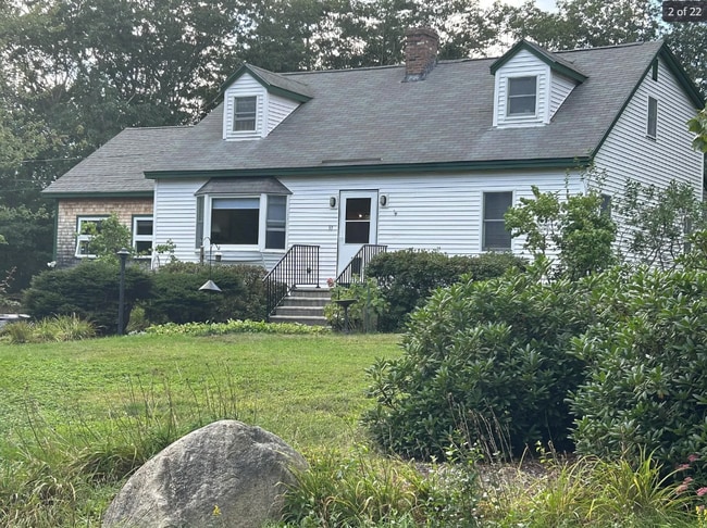 33 Garden St in Old Orchard Beach, ME - Building Photo - Building Photo