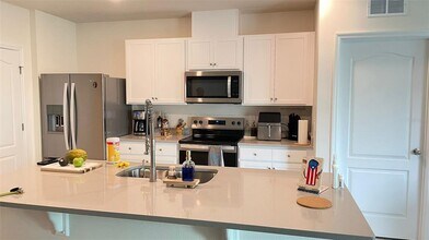 3353 Aruba Wy in Haines City, FL - Building Photo - Building Photo