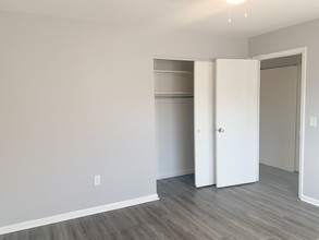 6419 Montgomery Rd-Unit -A9 in Cincinnati, OH - Building Photo - Building Photo