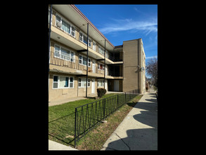 5550 W 22nd Pl in Cicero, IL - Foto de edificio - Building Photo