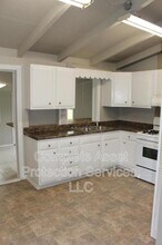 107 Eastwood Ave in La Porte, IN - Building Photo - Building Photo