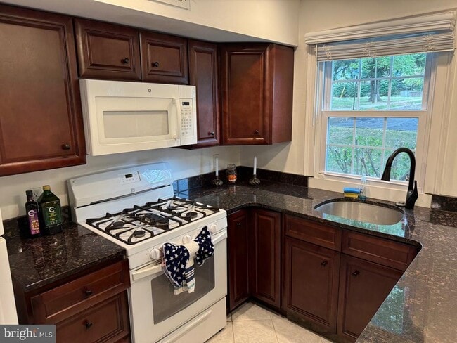 470 Dresher Rd in Horsham, PA - Building Photo - Building Photo