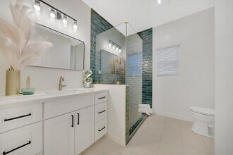 213 Peek St in Jackson, CA - Building Photo - Building Photo