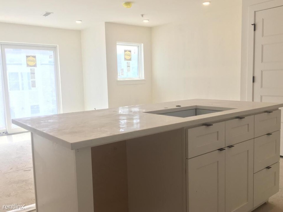 1710 Cambridge St in Philadelphia, PA - Building Photo