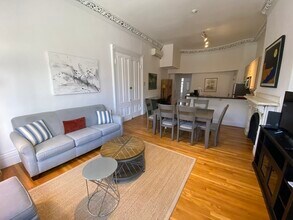 670 Tremont St, Unit 3 in Boston, MA - Building Photo - Building Photo