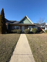 328 Shadow Pointe Dr SW in Decatur, AL - Building Photo