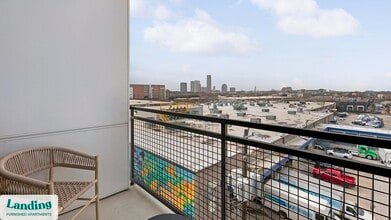 1215 Sawyer St, Unit 532 in Houston, TX - Building Photo - Building Photo