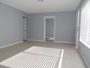 4521 Vía Torino in Las Vegas, NV - Building Photo - Building Photo