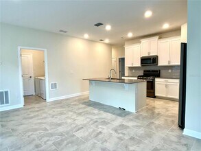 1312 Oak Crest St in Davenport, FL - Building Photo - Building Photo