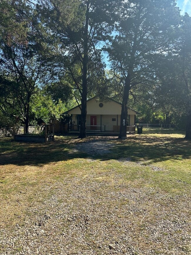 property at 645 Oak Grove Rd