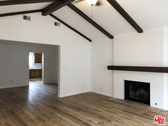 property at 2714 Montana Ave