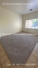 10720 Alexander Falls Ave in Bakersfield, CA - Building Photo - Building Photo