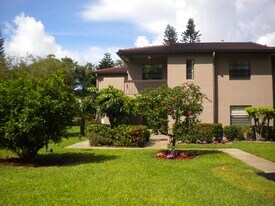 9307 Pecky Cypress Ln in Boca Raton, FL - Building Photo