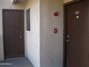 1215 E Lemon St in Tempe, AZ - Building Photo - Building Photo