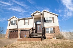 507 Brentwood Cir in Clarksville, TN - Building Photo