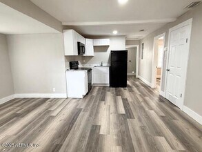 222 9th St S in Jacksonville Beach, FL - Building Photo - Building Photo