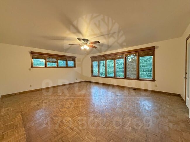 1549 W Markham Rd in Fayetteville, AR - Building Photo - Building Photo