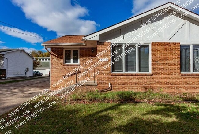 property at 1022 Williams St