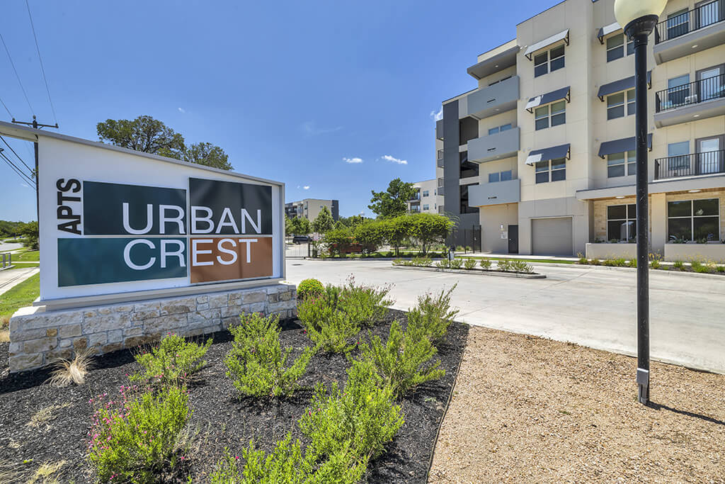 Urban Crest Apartments in San Antonio, TX - Building Photo