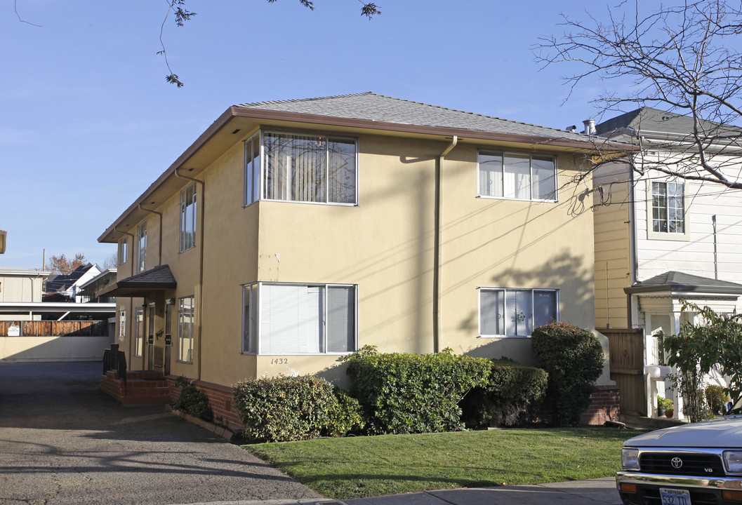 1432-1434 Sherman St in Alameda, CA - Building Photo