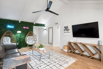 60 W San Remo St in Gilbert, AZ - Building Photo - Building Photo