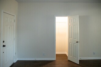 2808 Granite Cove in New Braunfels, TX - Foto de edificio - Building Photo