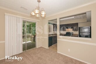 2945 Aspen Woods Entry in Atlanta, GA - Building Photo - Building Photo