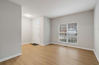 108 Henson Pl in Apex, NC - Building Photo - Building Photo