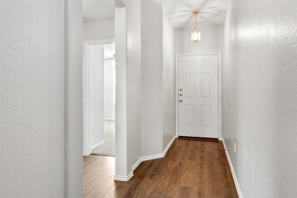 213 Andesite Trl in Buda, TX - Building Photo - Building Photo