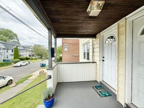 820 Brewster St in Bridgeport, CT - Building Photo - Building Photo