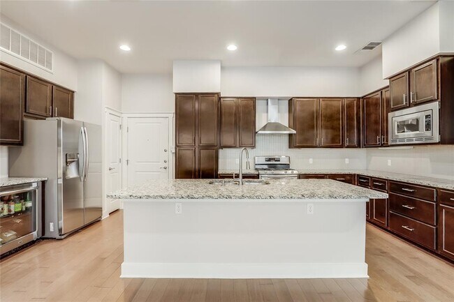 2520 Bluebonnet Ln in Austin, TX - Building Photo - Building Photo