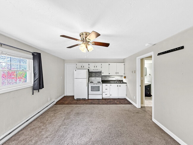 3 Freeman St, Unit 1 in Worcester, MA - Building Photo - Building Photo