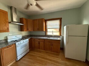 5505 N Mason Ave, Unit 5505 n mason apt 2 in Chicago, IL - Building Photo - Building Photo
